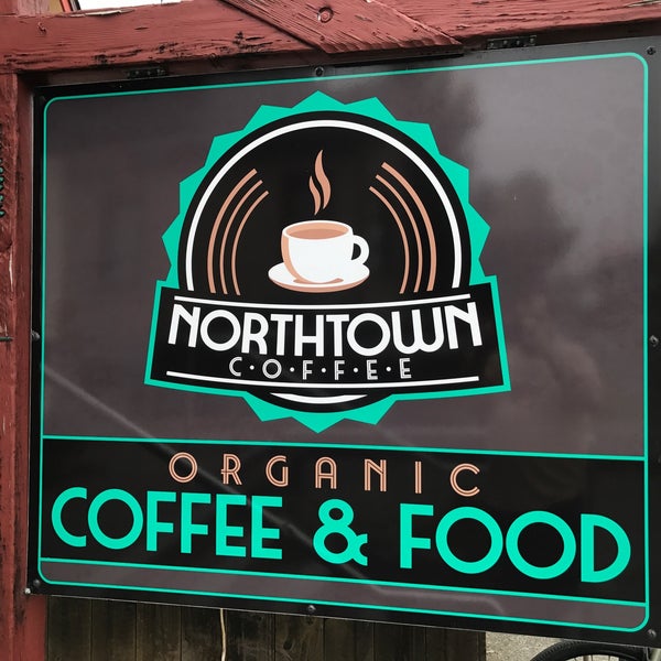 รูปภาพถ่ายที่ Northtown Coffee โดย Neal E. เมื่อ 8/14/2017