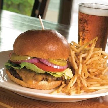 In addition to its numerous drink specials, Tarpon churns out a delicious burger. Check it out on a Monday: the spot offers $5 cheeseburgers with purchase of a beverage.