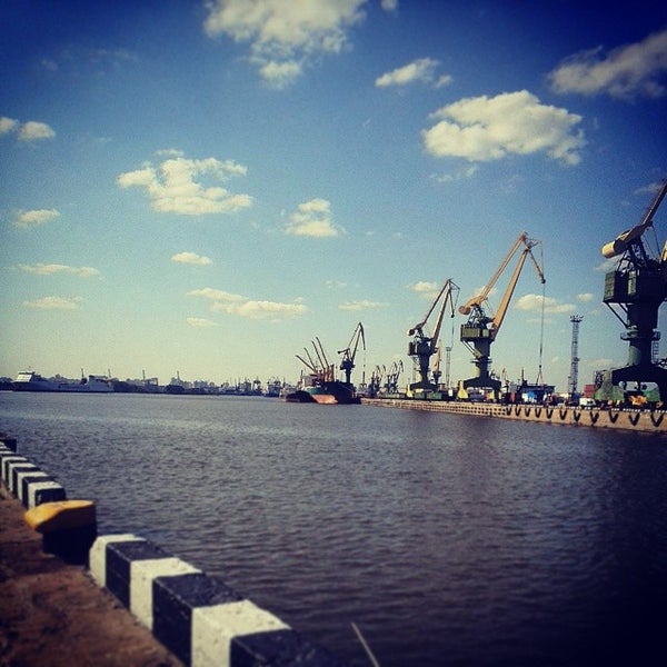 Движение судов спб. Портовый контроль. пост регулирования движения судов. пункт регулирования движения судов очаков. пост регулирования движения судов одесса.