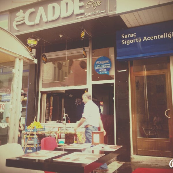 รูปภาพถ่ายที่ Cadde Cafe โดย Fırat Y. เมื่อ 6/18/2014