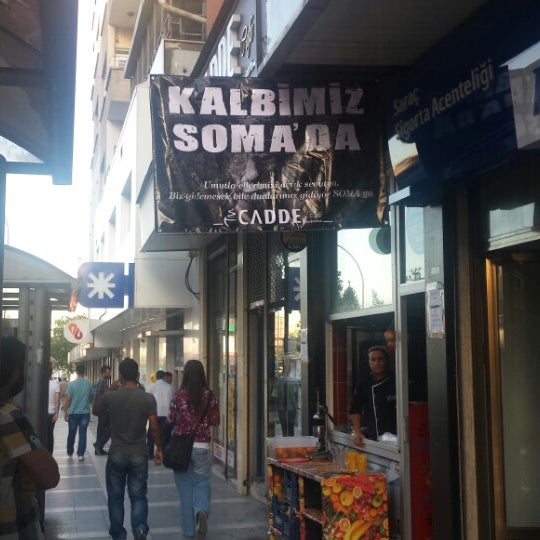 รูปภาพถ่ายที่ Cadde Cafe โดย Fırat Y. เมื่อ 5/27/2014