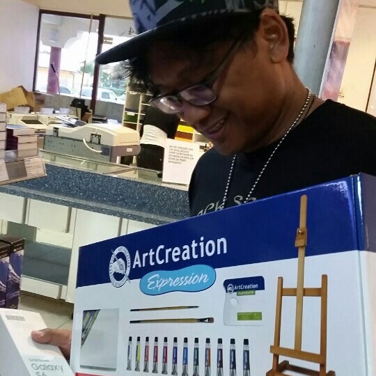 Office World, Hermitage Mall