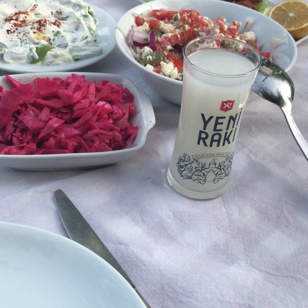 Foto diambil di Bağlarbaşı Restaurant oleh TC Yiğit G. pada 5/23/2019