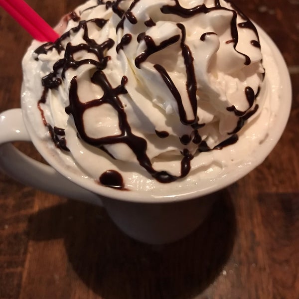 Walkers Coffee and Pub Bar in Downtown Athens