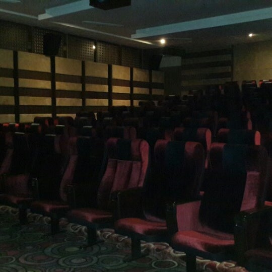 Кинотеатр сити холл