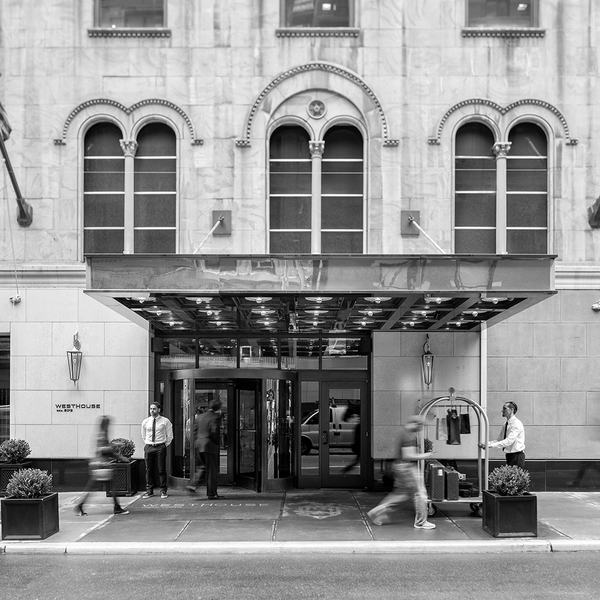 Foto tirada no(a) Westhouse Hotel New York por Westhouse Hotel New York em 3/9/2016