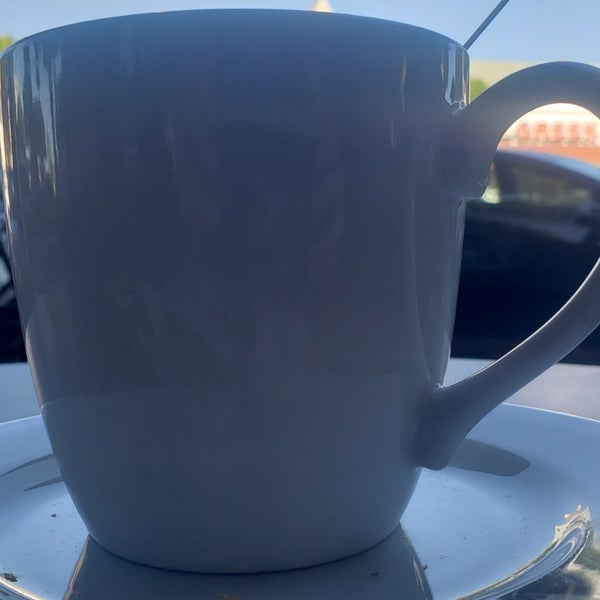 Photo taken at Peet&#39;s Coffee &amp; Tea by Madeleine S. on 8/25/2019