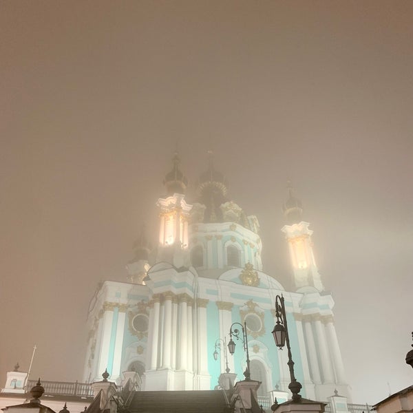 Снимок сделан в Андреевская церковь пользователем Denis D. 12/9/2021