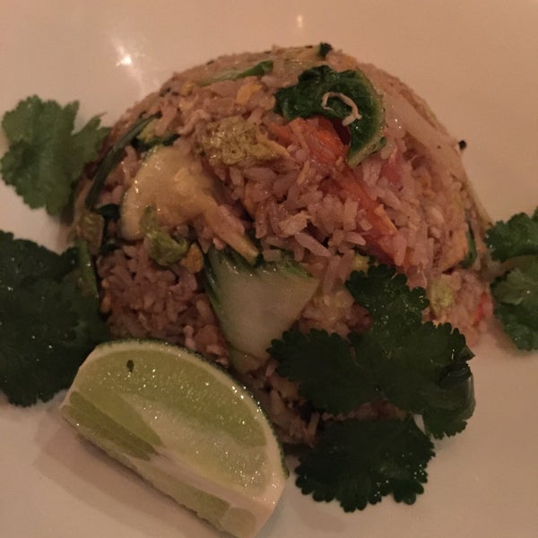 Photo taken at Qi Thai Grill by Alejandra L. on 11/16/2015