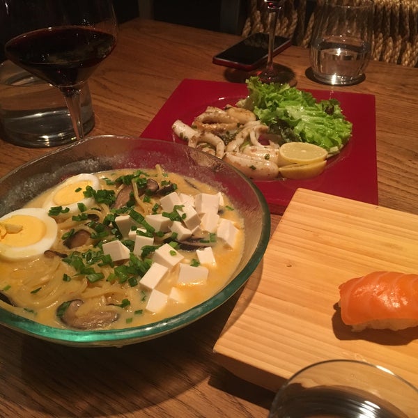 11/10/2018 tarihinde Matey M.ziyaretçi tarafından Sushi Bar'de çekilen fotoğraf