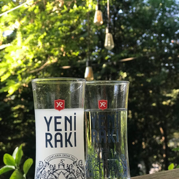Das Foto wurde bei Yalı Restaurant von Canan K. am 8/17/2020 aufgenommen