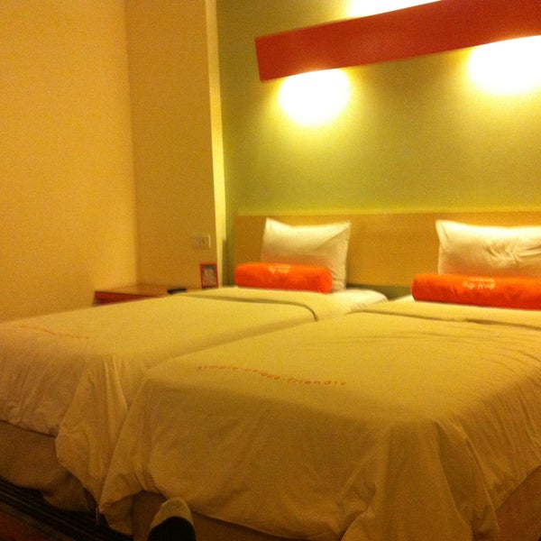 รูปภาพถ่ายที่ HARRIS Hotel Tebet โดย Fuzzy เมื่อ 4/28/2013
