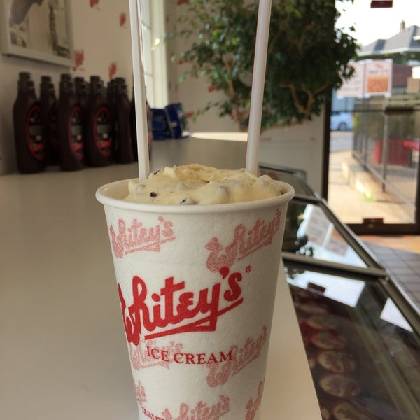 Photo taken at Whitey&#39;s Ice Cream by Barb on 9/2/2017