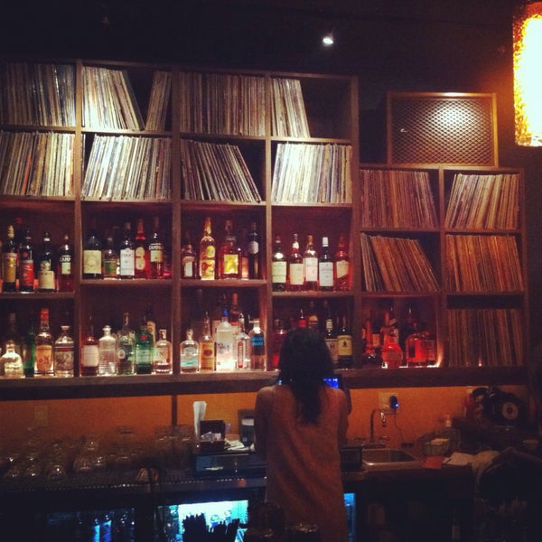 бар револьвер