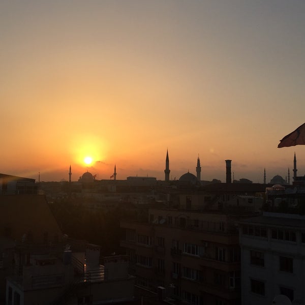 Das Foto wurde bei Hotel Arcadia Blue Istanbul von Nevin N. am 6/22/2016 aufgenommen