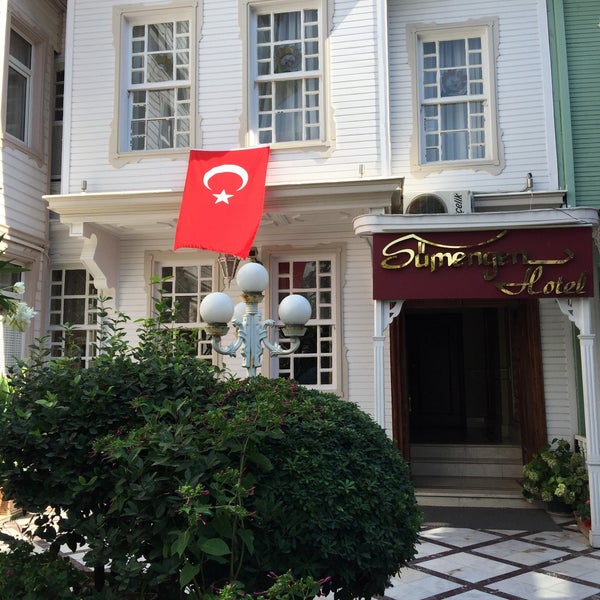 Das Foto wurde bei Hotel Sümengen von Kerem E. am 8/29/2015 aufgenommen