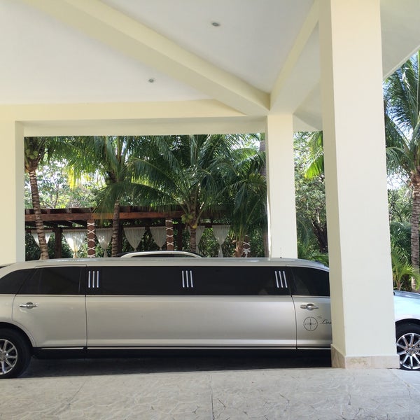 3/13/2015에 Charly R.님이 El Dorado Royale Spa Resort Riviera Maya에서 찍은 사진