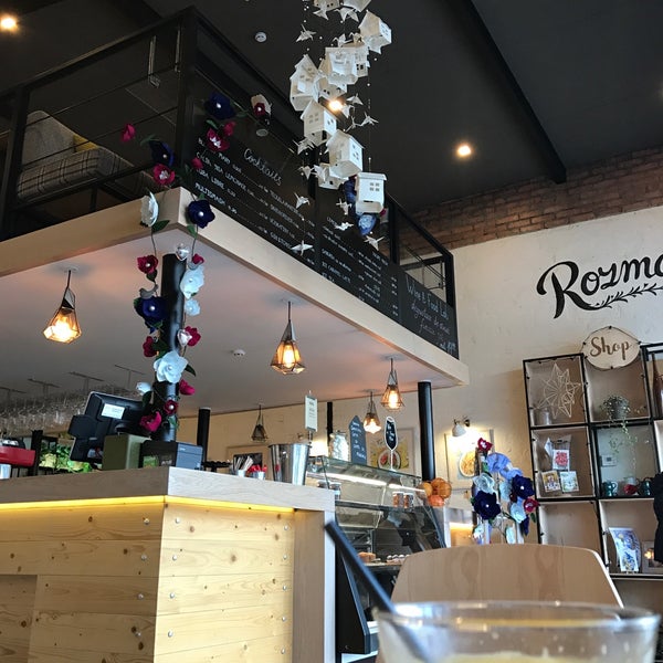 3/3/2017 tarihinde Mihaela B.ziyaretçi tarafından Rozmarin Café'de çekilen fotoğraf