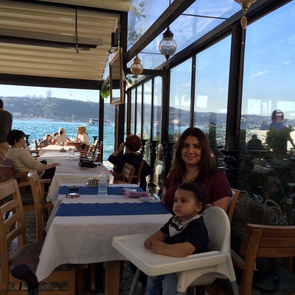 รูปภาพถ่ายที่ Çeşmîdil Cafe &amp; Restaurant โดย Serpil K. เมื่อ 5/31/2015