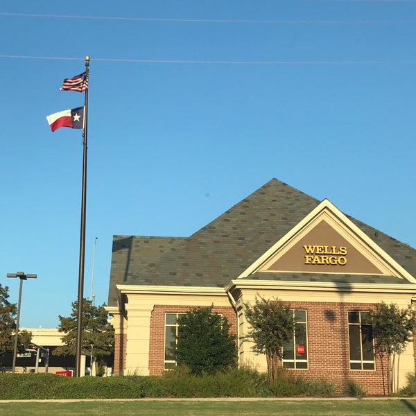 Wells Fargo Plano, TX