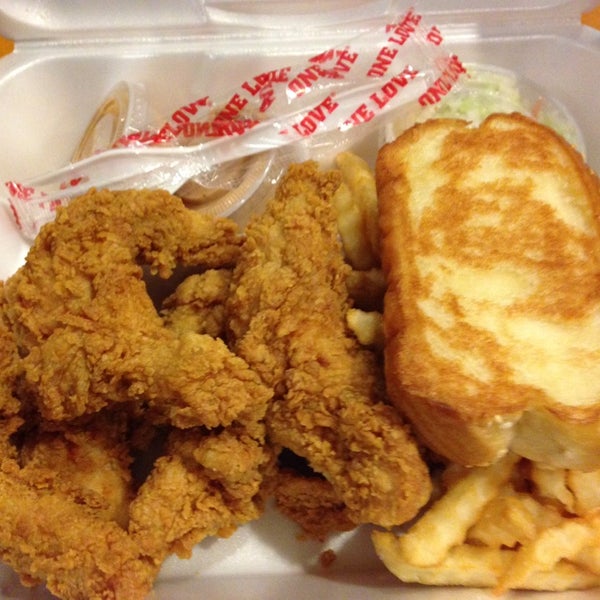 Photo taken at Raising Cane&#39;s Chicken Fingers by Henoc M. on 2/25/2014