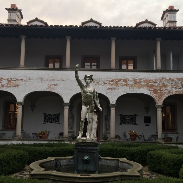 10/12/2016에 M님이 Villa Terrace Art Museum에서 찍은 사진