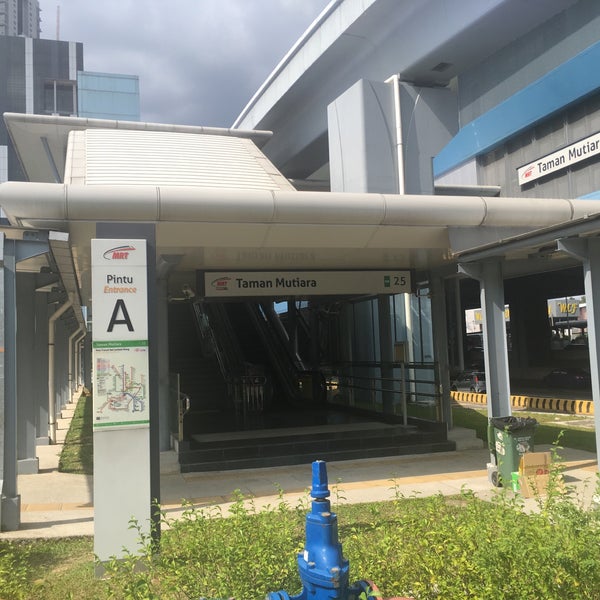 Woman Violently Assaulted And Robbed At Taman Mutiara Mrt Lift