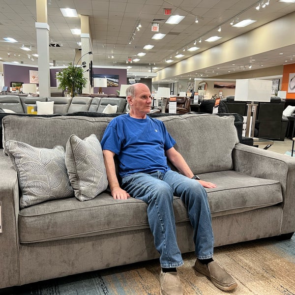 Raymour & flanigan furniture and mattress clearance center fairfield online
