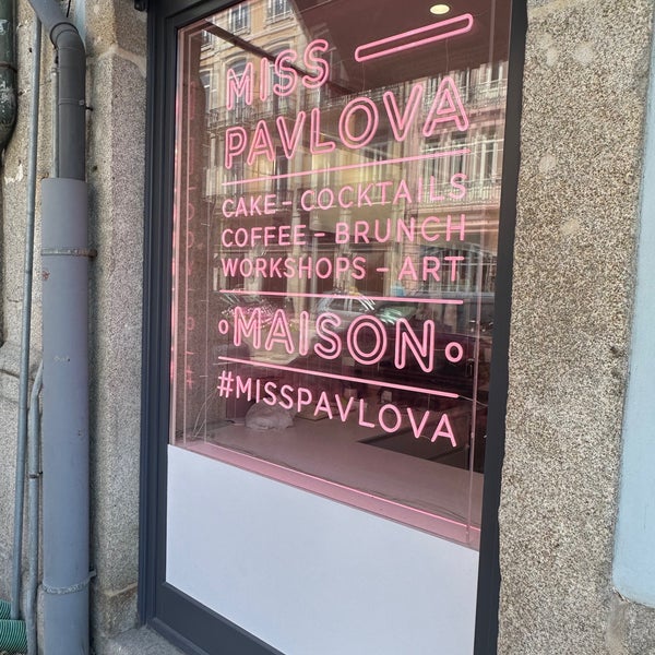 รูปภาพถ่ายที่ Miss Pavlova Maison โดย Francisco R. เมื่อ 6/3/2023