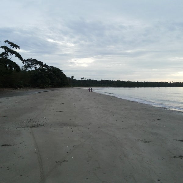 Obyek Wisata Pantai Gedambaan Kotabaru Kalimantan Selatan
