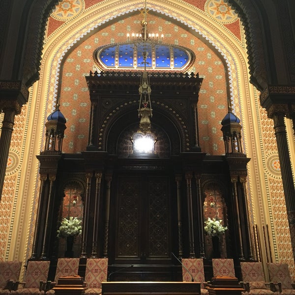 รูปภาพถ่ายที่ Central Synagogue โดย Xsi เมื่อ 5/17/2017