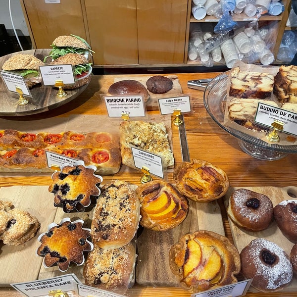 8/27/2022 tarihinde Taisiia I.ziyaretçi tarafından Sullivan Street Bakery'de çekilen fotoğraf