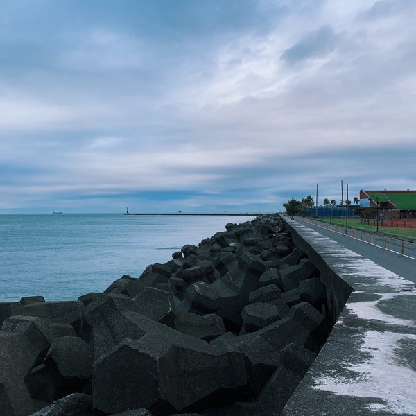 西子灣防波堤- Beach