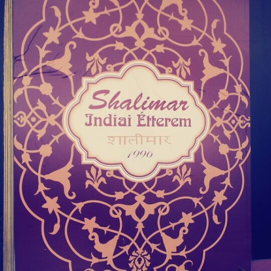 รูปภาพถ่ายที่ Shalimar Indiai Étterem โดย Csilla G. เมื่อ 7/1/2014