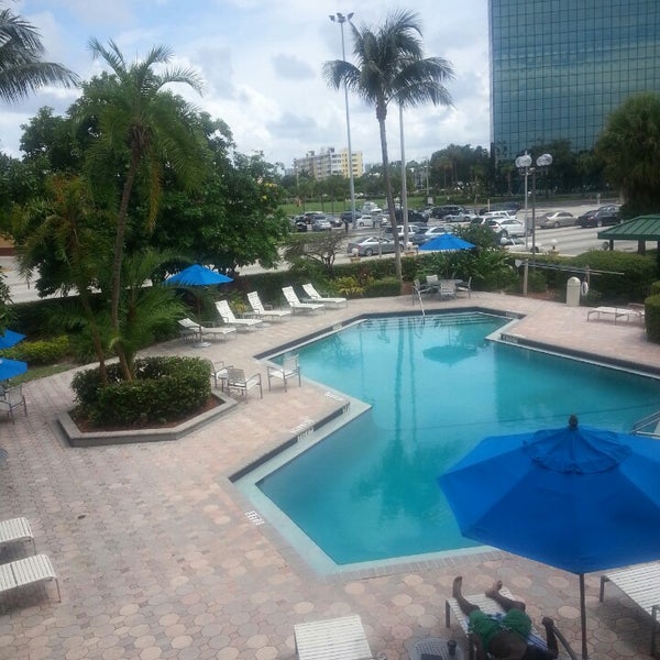 Photo taken at Courtyard by Marriott Fort Lauderdale East by Stephanie on 9/1/2013