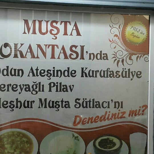 รูปภาพถ่ายที่ Tarihi Muşta Lokantası โดย Özlem K. เมื่อ 12/13/2015
