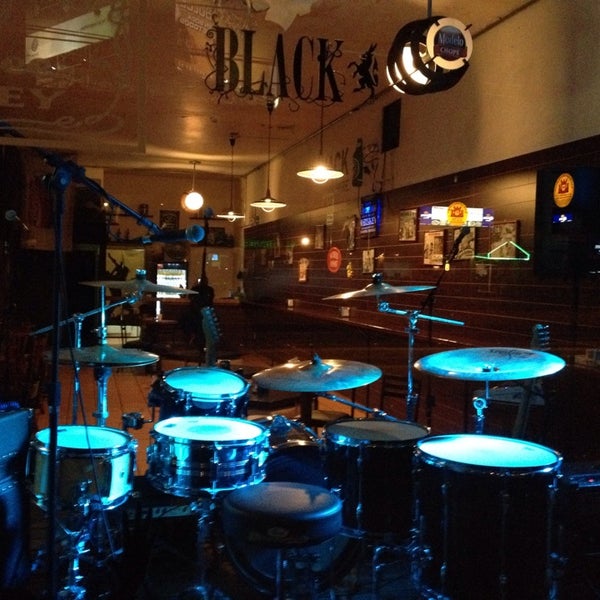 10/27/2013にErick P.がBlack Barで撮った写真