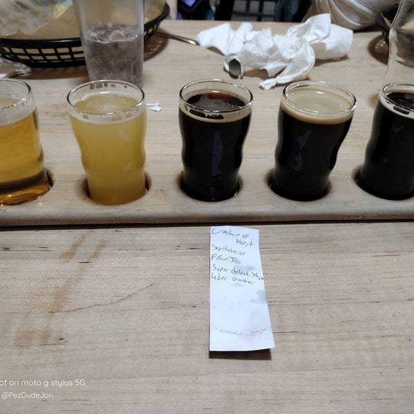 Photo taken at Short&#39;s Brewing Company by Jon H. on 3/28/2022