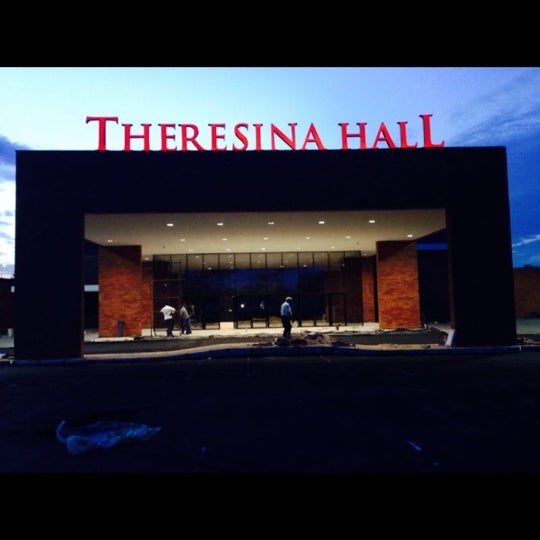 Foto tirada no(a) Theresina Hall por Renata M. em 11/18/2013
