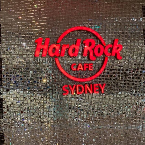 Foto tomada en Hard Rock Cafe Sydney  por Jonny S. el 6/21/2019