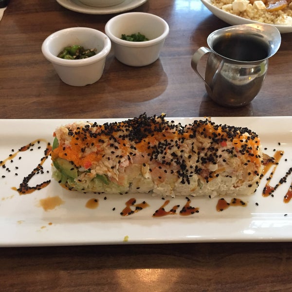 5/30/2016 tarihinde Anabel S.ziyaretçi tarafından The Sushi &amp; Salads, Co.'de çekilen fotoğraf