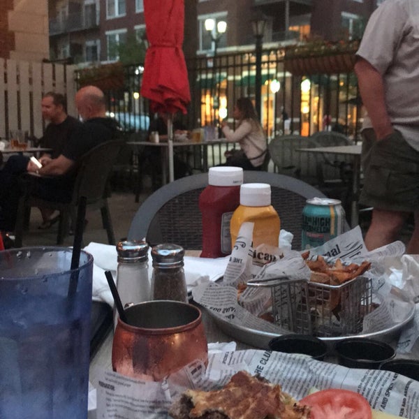 Photo taken at FatDuck Tavern &amp; Grill by Rachel A. on 6/13/2018