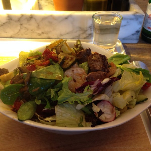 Photo taken at Vapiano by Sven S. on 6/3/2014
