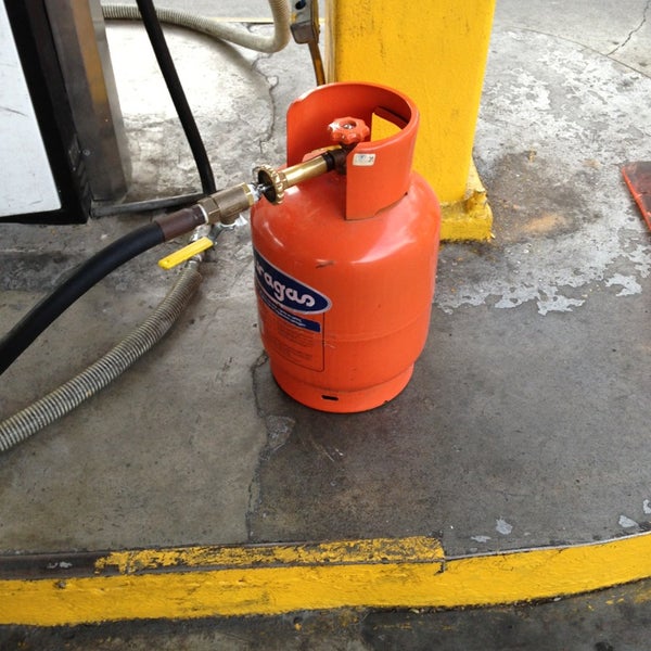 Foto tomada en Tropigasâ por Edwin F. el 5/30/2013