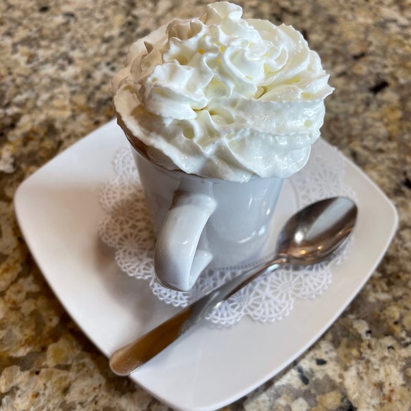 Hollywood Grill Restaurant 29 tips from 1266 visitors