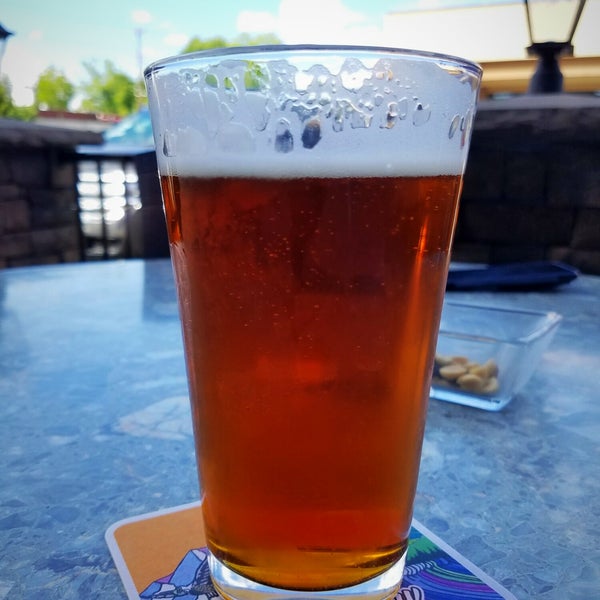 Photo taken at Westside Taphouse &amp; Growler Fill by Nathan D. on 6/29/2018