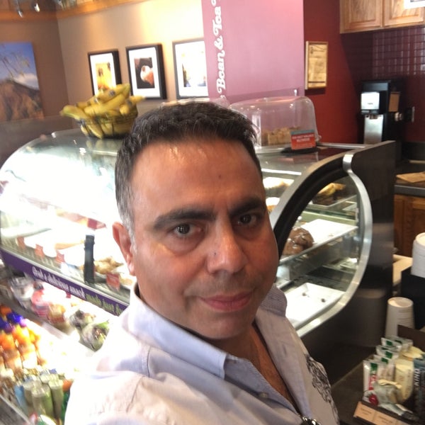 Photo taken at The Coffee Bean &amp; Tea Leaf by Ali B. on 3/12/2016