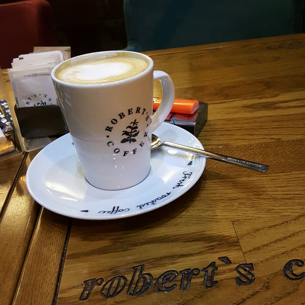 Photo taken at Robert&#39;s Coffee by Serap Ç. on 2/25/2017