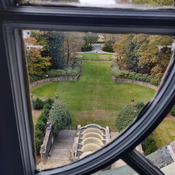 Photo taken at Atlanta History Center - Swan House by ERIC on 11/17/2019