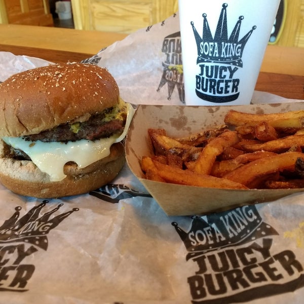 Sofa King Juicy Burger Matttroy